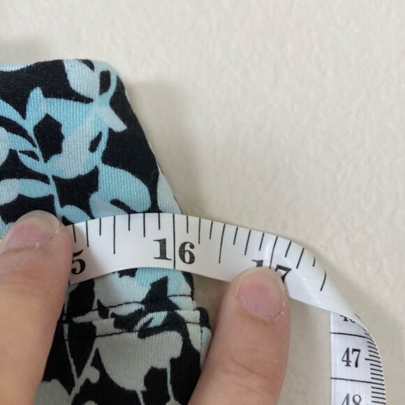 Tranquility Athletic Skirt with Shorts Size Medium (L12) - Picture 4 of 8